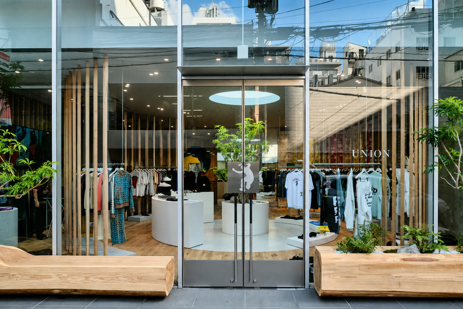 Glass storefront of Union Los Angeles